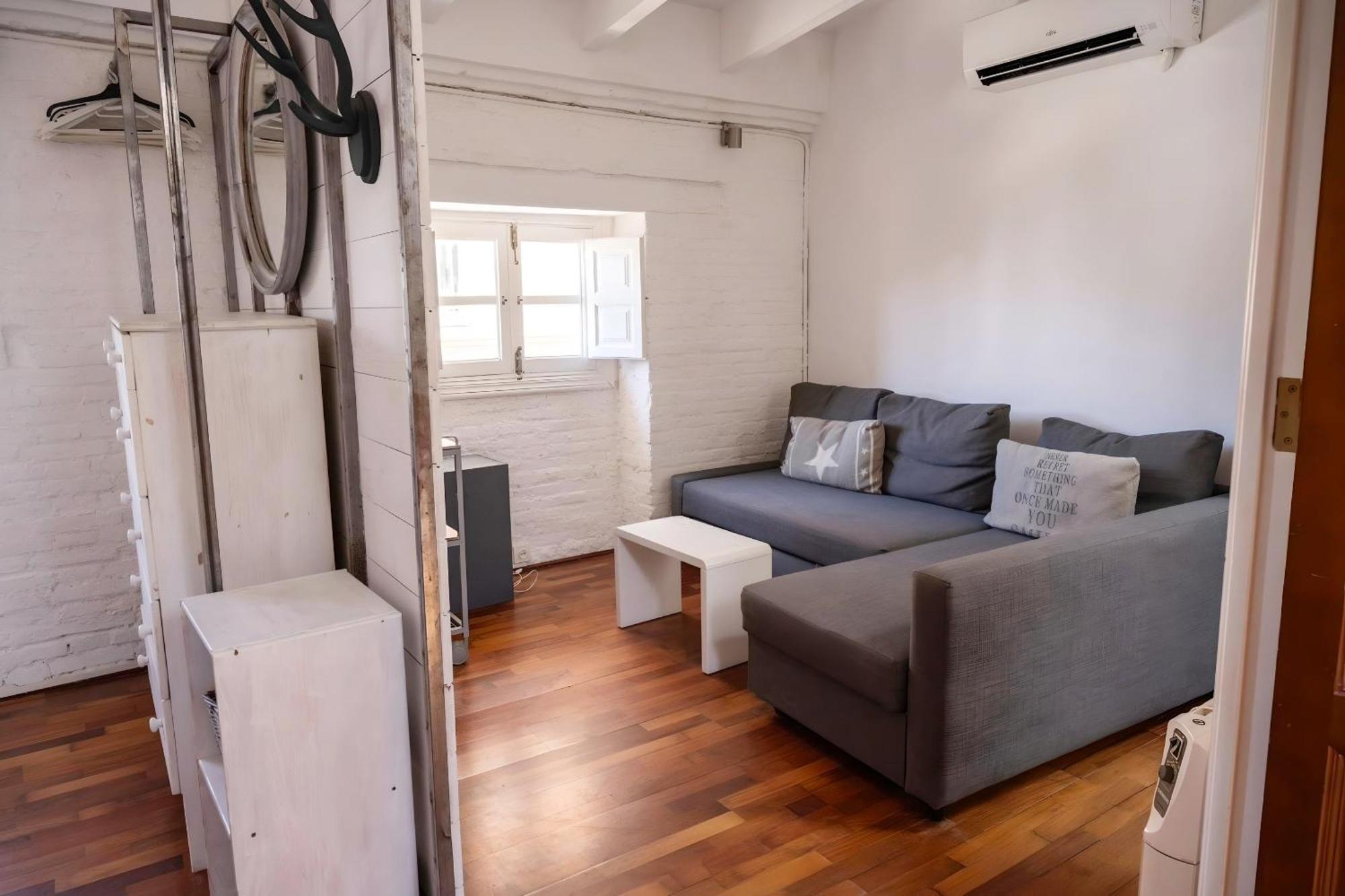 Estudio Ciutat Vella Al Lado De Jardines Del Turia Apartment Valencia Ngoại thất bức ảnh